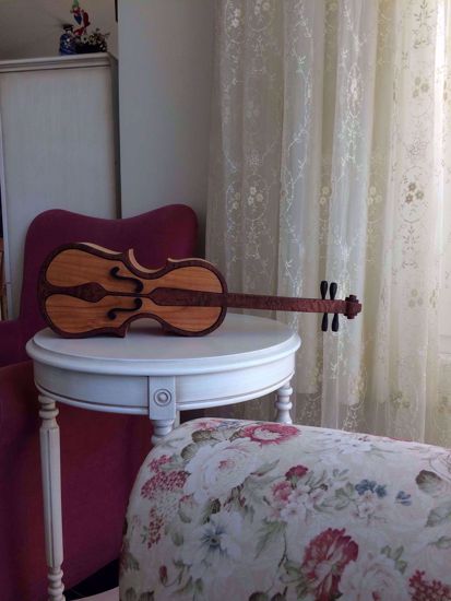 Picture of Bandsaw Box-Violin